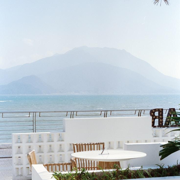 Family terraces and cafés for calm evenings in Lisbon